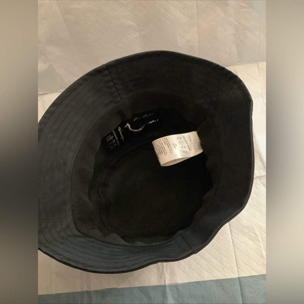 Rick Owens X Champion GILLIGAN HAT IN BLACK NYLON Size M/L CM21S0022-805…​​​​ - Picture 7 of 16